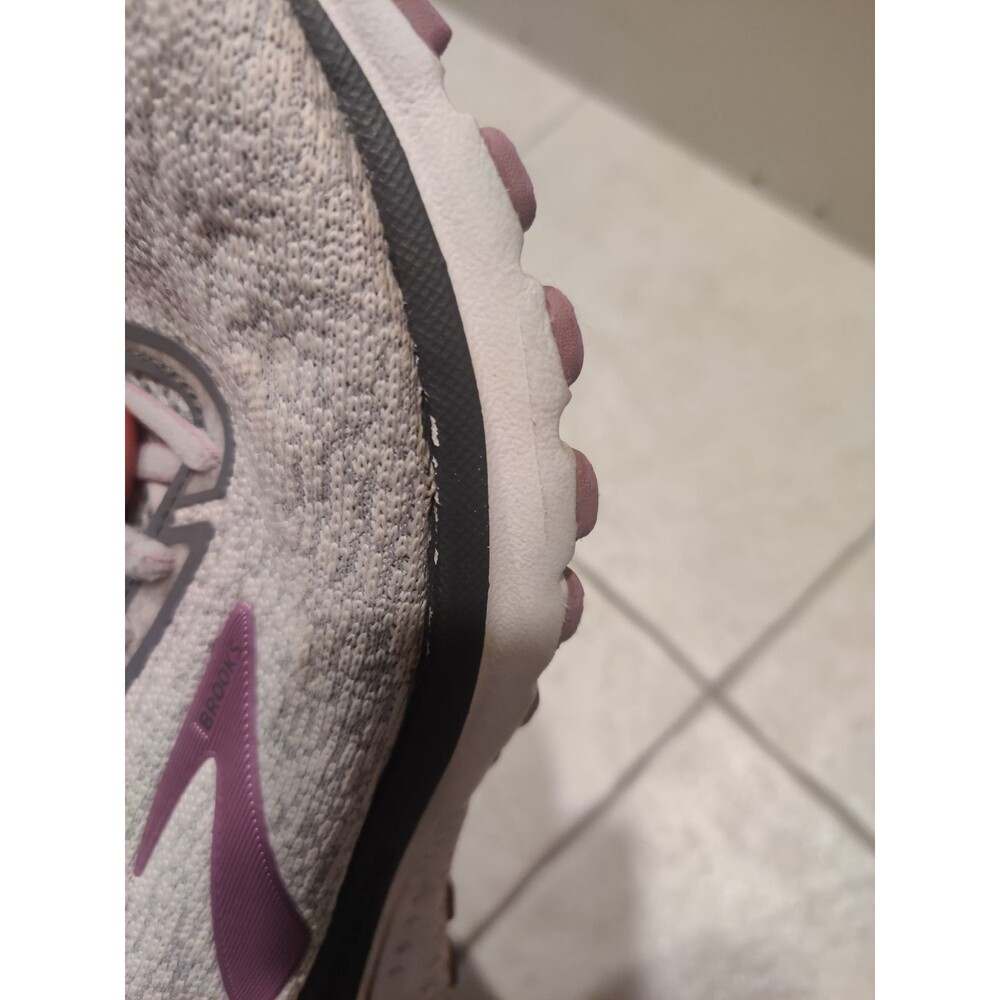 Brooks adrenaline gts athletic shoes - Picture 5 of 10